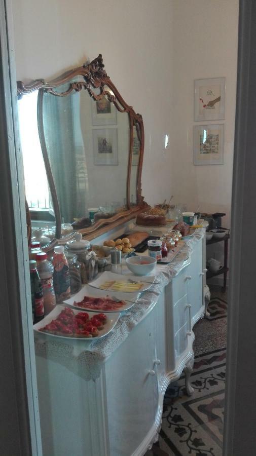 Al 32 B&B Масса-Мариттіма Екстер'єр фото